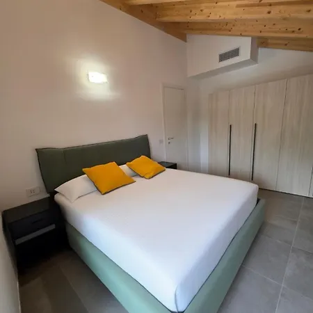 Appartement Al Laghetto - *